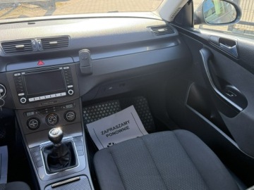 Volkswagen Passat B6 Sedan 1.9 TDI 105KM 2006 Volkswagen Passat *1.9 TDI*navi*alu*z Niemiec*, zdjęcie 20