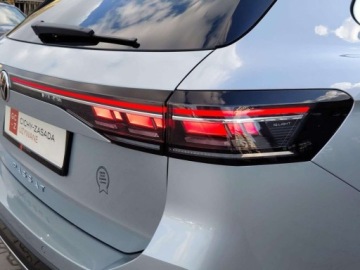 Volkswagen Passat B8 Variant Facelifting 2.0 TDI SCR 150KM 2025 Volkswagen Passat 2.0TDI 150KM Elegance DSG SerwisASO Acc Matrix Navi Hak, zdjęcie 38