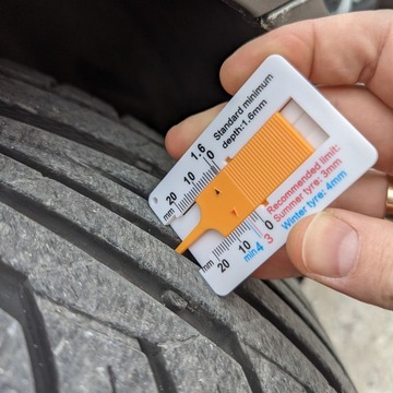 ИЗМЕРЕНИЕ ГЛУБИНЫ И ВЫСОТЫ ПРОТЕКТОРА ШИНЫ