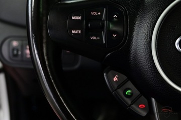 Kia Carens IV Minivan Facelifting 1.7 VGT CRDI 115KM 2017 Kia Carens 1.7 CRDi Lift Navi Panorama Climatr..., zdjęcie 26