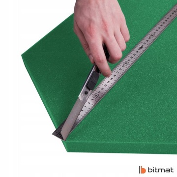 Пенопласт шестигранный профилированный, темно-зеленый, 3см, гладкий, мягкий, для детской комнаты.