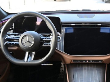 Mercedes Klasa E W214 Sedan 2.0 220d 197KM 2026 E Klasa 220 d 4-Matic AMG 2.0 (moc 197 KM) 2026, zdjęcie 5