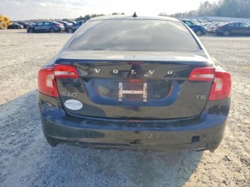 Volvo S60 II 2016 Volvo S60 2016r., Premier, 2L, od ubezpieczalni 2.0 Benzyna 243KM, zdjęcie 5
