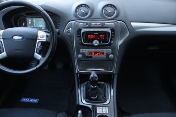 Ford Mondeo IV Kombi 2.0 Duratorq TDCi DPF 140KM 2007 Ford Mondeo 2.0 TDCi, Klima, Klimatronic,ALU, zdjęcie 11