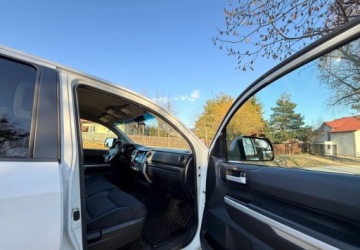 Toyota Tundra II 2014 Toyota Tundra Toyota Tundra 5.7 4x4 Double Cab SR5 5.7 Benzyna 381KM, zdjęcie 22
