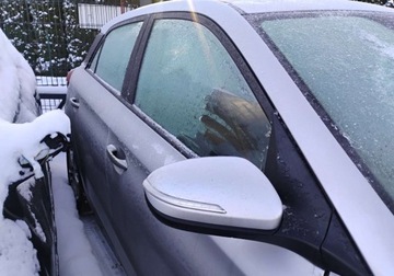 Hyundai i20 II 2015 Hyundai i20 2015r, 1.2 Benzyna. Uszkodzony przod. 1.2 Benzyna 80KM, zdjęcie 3