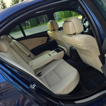 BMW Seria 5 E60 Sedan 530 d 235KM 2009 BMW 530 Seria 5 E60/E61 3.0 530d Diesel, zdjęcie 22