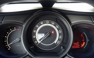 Citroen C3 II Hatchback facelifting 1.2 VTi 82KM 2014 Citroen C3 1.2 82KM LIFT 1 wlasciciel Wymieniony rozrzad LEDY Klima K.Serw, zdjęcie 14