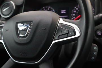 Dacia Duster II SUV 1.6 SCe 115KM 2018 Dacia Duster 1.6 SCe, Salon Polska, Serwis ASO, zdjęcie 15