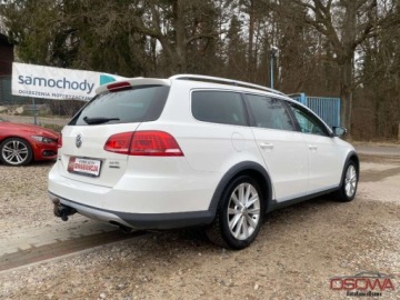 Volkswagen Passat B7 Variant 2.0 TDI CR BlueMotion 177KM 2013 Volkswagen Passat Alltrack 2.0tdi 4-Motion automat dsg skory ledy bi xeno, zdjęcie 16