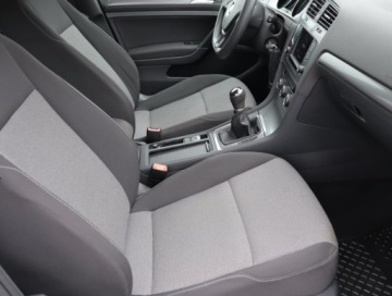 Volkswagen Golf VII Variant 1.6 TDI BlueMotion  110KM 2016 VW Golf 1.6 TDI, Navi, Klima, Tempomat, zdjęcie 8