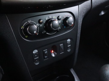 Dacia Logan II MCV 1.5 dCi FAP 75KM 2015 Dacia Logan 1.5 dCi, Klima, Tempomat, Parktronic, zdjęcie 16