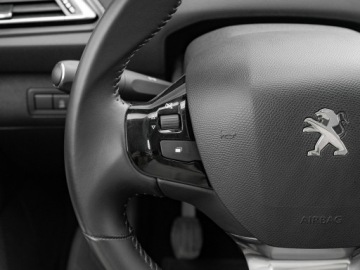 Peugeot 308 II SW Facelifting 1.2 PureTech 130KM 2021 Peugeot 308 SW DW1ME61#1.2 PureTech Allure Pack, zdjęcie 14