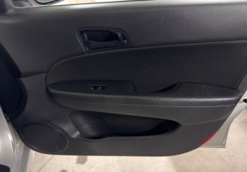 Hyundai i30 I CW Facelifting 1.4 DOHC 109KM 2012 Hyundai i30 wszystko dzial navipelna ele 1.4 Benzyna 109KM, zdjęcie 14