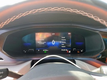 Volkswagen 2023 Volkswagen Inny Taos SE 2023 1.5l 1.5 Benzyna 158KM, zdjęcie 9