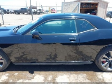 Dodge Challenger III 2014 Dodge Challenger Srt 8 6.4 Benzyna 470KM, zdjęcie 3