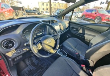 Toyota Yaris III Hatchback 5d Facelifting Hybrid 100KM 2017 Toyota Yaris Hybrid 2017 1.5 100KM Automat 35.967km Salon PL Bezwyp 1wl, zdjęcie 12