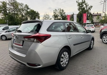 Toyota Auris II Touring Sports Facelifting 1.33 Dual VVT-i 99KM 2017 Toyota Auris salon Polska, serwis ASO Toyota, rok Gwarancja 1.3 Benzyna, zdjęcie 21