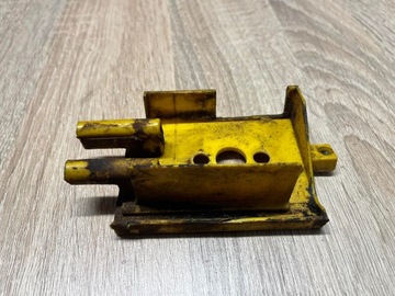 MCCULLOCH DAYTONA 1000 КОРПУС БАЗОВОЙ КРЫШКИ