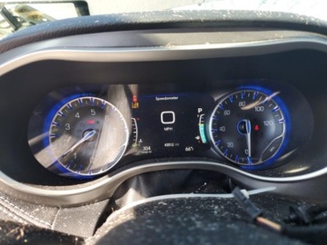 Chrysler Pacifica II 2022 Chrysler Pacifica Touring L 2022 3.6l 3.6 Benzyna 287KM, zdjęcie 9