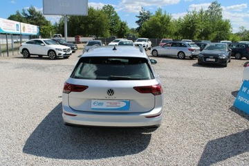 Volkswagen Golf VIII Variant 1.5 TSI 130KM 2022 Volkswagen Golf LIFE Asystent Salon PL, zdjęcie 6
