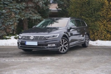 Volkswagen Passat B8 Variant 1.8 TSI BlueMotion Technology 180KM 2018 Volkswagen Passat Hak DSG Virtual Cockpit Podgrz. fotele ACC Kamera