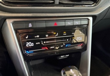 Volkswagen T-Roc I SUV Facelifting 1.5 TSI ACT 150KM 2023 Volkswagen T-Roc I wlasciciel - Salon Polska - Niski przebieg - Virtual -, zdjęcie 23