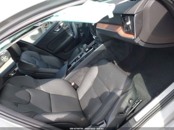 Volvo S60 III 2024 Volvo S60 B5 2024, od ubezpieczalni 2.0 Benzyna 247KM, zdjęcie 6