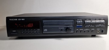 Компактный проигрыватель компакт-дисков Tascam