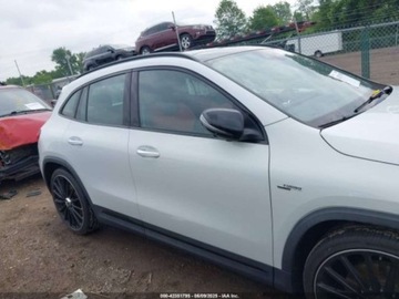 Mercedes GLA II 2022 Mercedes-Benz GLA 2022 MERCEDES-BENZ AMG GLA 45 4MATIC 2.0 Benzyna 382KM, zdjęcie 3