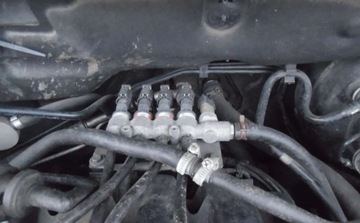 Chevrolet Cruze Sedan 1.8 16V DOHC 141KM 2013 Chevrolet Cruze 2013r, Salonowy, 1.8 BenzynaLPG. Lekko uszkodzony prawy ty, zdjęcie 19