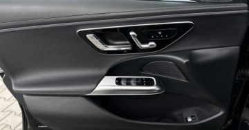 Mercedes Klasa E W214 Sedan 2.0 220d 197KM 2025 Mercedes-Benz Klasa E SalonPL 4Matic AMG 9G CarPlay Distronic Digital LED, zdjęcie 11