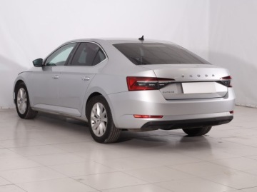 Skoda Superb III Liftback Facelifting 1.5 TSI 150KM 2020 Skoda Superb 1.5 TSI, Salon Polska, Klima, zdjęcie 3