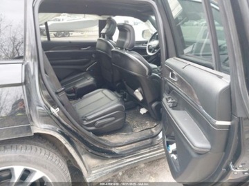 Jeep Grand Cherokee IV 2021 Jeep Grand Cherokee Overland 2021 3.6l 3.6 Benzyna 290KM, zdjęcie 12