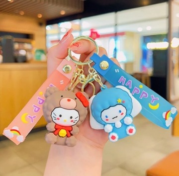 ФИГУРКА-ПОДВЕСКА HELLO KITTY KUROMI