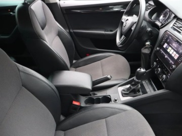 Skoda Octavia III Kombi Facelifting 2.0 TDI 184KM 2019 Skoda Octavia 2.0 TDI, Salon Polska, Serwis ASO, zdjęcie 8