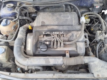 CHLADIČ VODY SEAT LEON 01R