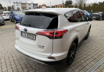 Toyota RAV4 IV 2016 Toyota RAV4 2,5 Hybrid 155KM Navi Klima 2xPDC Kamera Xenony 2.5 155KM, zdjęcie 6