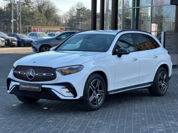 Mercedes GLC C254/X254 Coupe 2.0 200 204KM 2024 Mercedes-Benz GLC 200 AMG Night Pakiet PremiumDigital LightKamera 360Burme, zdjęcie 3