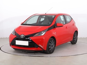 Toyota Aygo II Hatchback 5d 1.0 VVT-i 69KM 2017 Toyota Aygo 1.0 VVT-i, Salon Polska, Klima, zdjęcie 1