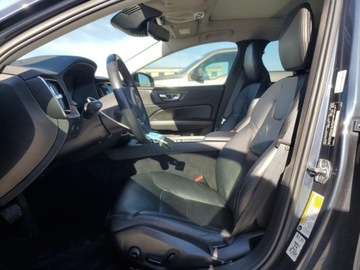 Volvo S60 III 2022 Volvo S60 B5 Momentum 2022 2.0l 2.0 Benzyna 247KM, zdjęcie 7