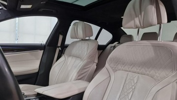 BMW Seria 5 G30-G31 Limuzyna 550i 462KM 2017 BMW M550i Xdrive krajowy MAX opcja, bezwypadkowy, zdjęcie 19