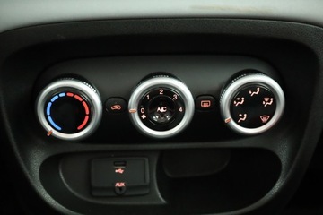 Fiat 500L Trekking 1.6 MultiJet II 105KM 2013 Fiat 500L 1.6 MultiJet, Salon Polska, Klima, zdjęcie 9