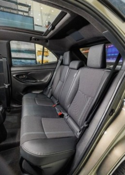 Toyota 2025 Toyota Yaris Cross Cross Hybrid 1.5 Premiere Edition 1.5 Hybryda 92KM, zdjęcie 12