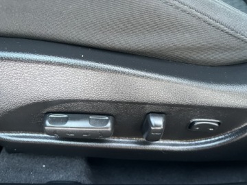 Hyundai i40 Sedan Facelifting 1.7 CRDi 141KM 2017 Hyundai i40 1,7CRDI-141KM Automat, Zarejestrowany, Xenon, Navi, Alufelgi, zdjęcie 13