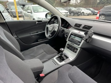 Volkswagen Passat B6 Variant 2.0 TDI-CR DPF 110KM 2010 Volkswagen Passat 2.0 TDI CR/Bogata wersja/HAK/, zdjęcie 15