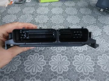 JEDNOTKA ŘÍZENÍ MOTORU NISSAN PATHFINDER R51 NAVARA D40 23710-EC07C