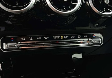 Mercedes CLA C118/X118 Shooting Brake 2.0 220d 190KM 2020 Mercedes-Benz CLA kamera 2.0D 190KM NAVI BEZWYPADKOWY gwarancja LED, zdjęcie 31