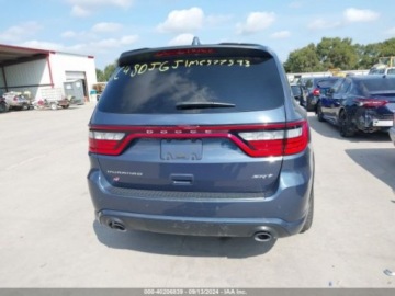 Dodge Durango III 2021 Dodge Durango srt 392, 2021r., 4x4, 6.4L 6.4 Benzyna 475KM, zdjęcie 7