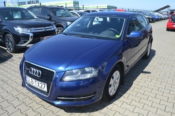 Audi A3 8P Hatchback 3d 1.6 TDI 105KM 2011 Audi A3 zarejestrowana, zdjęcie 2